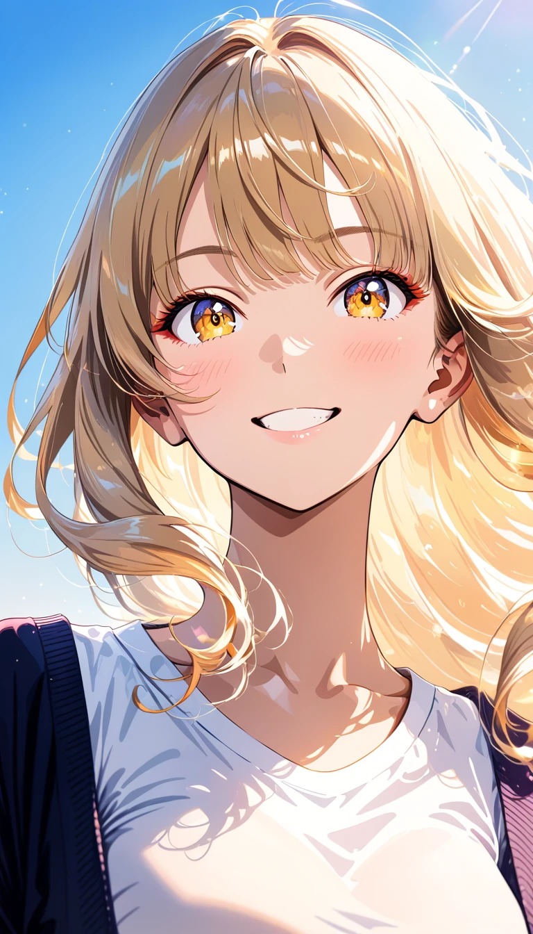 Ritratto anime all’alba di uomo giocoso dagli occhi dorati