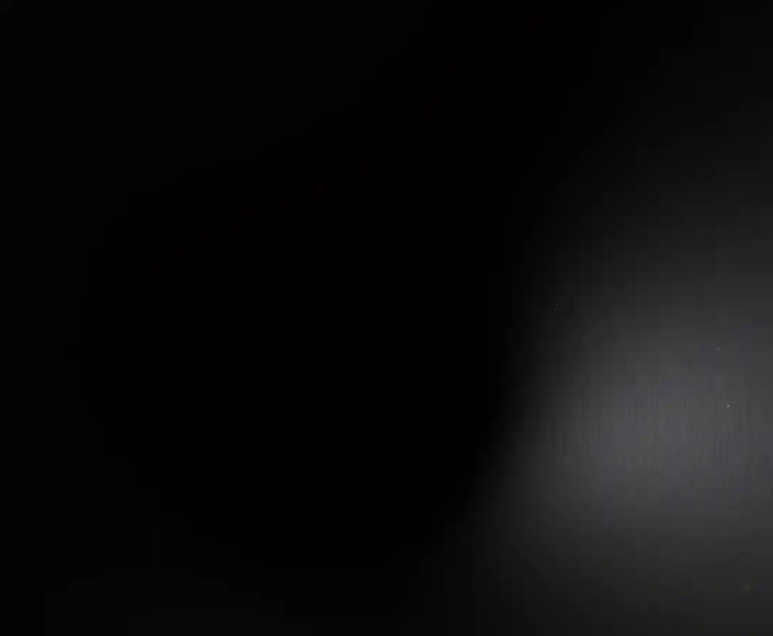 Primo piano dei dettagli di un diffusore a tromba audio di precisione