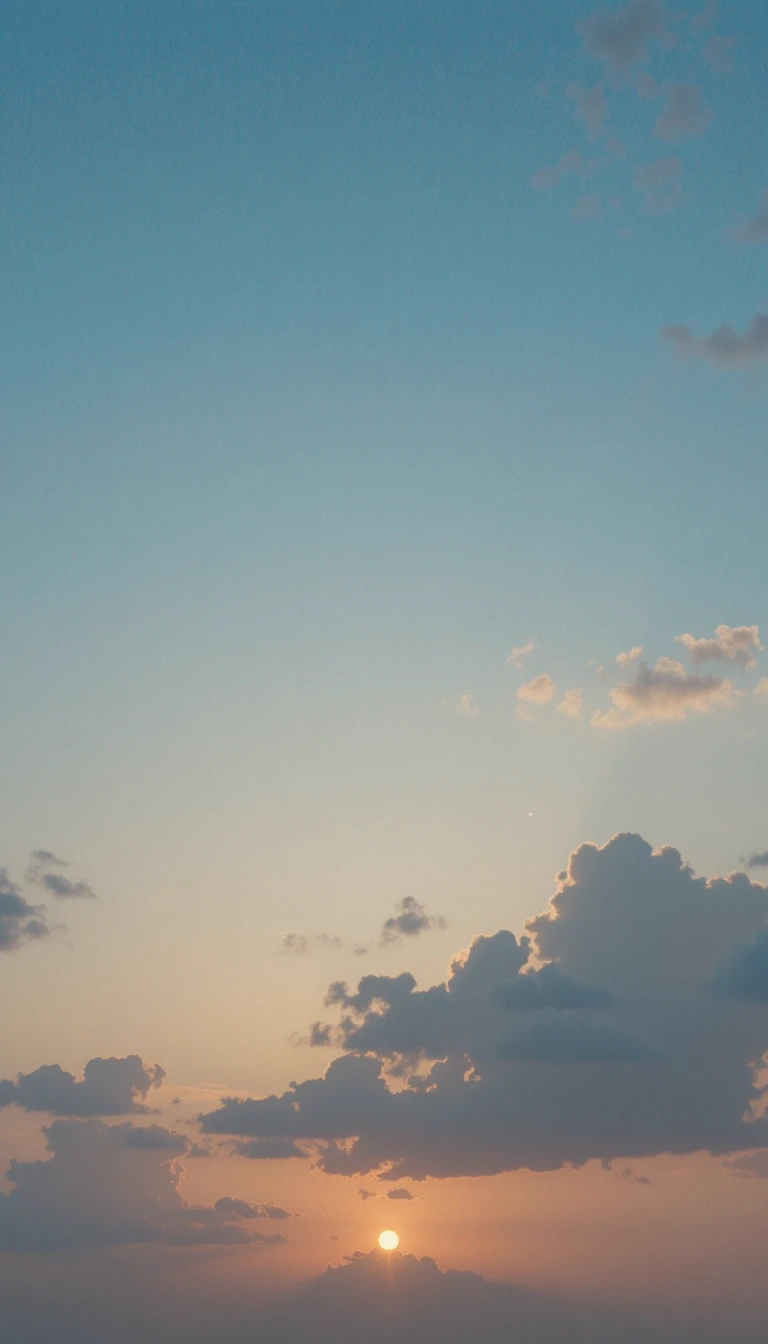 Soffice cielo pastello sfumato al tramonto tranquillo