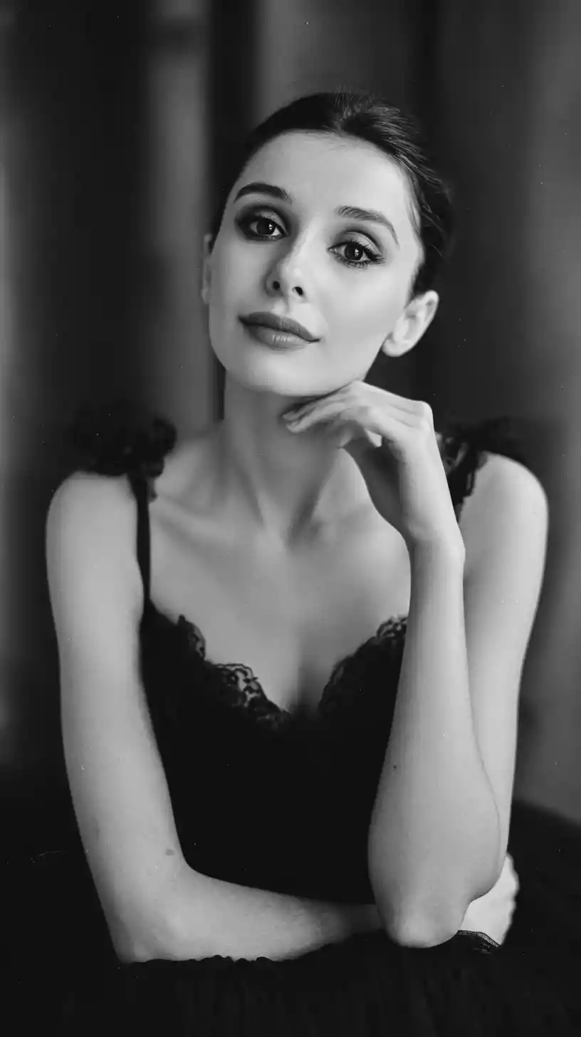 Ritratto in bianco e nero di una ballerina francese
