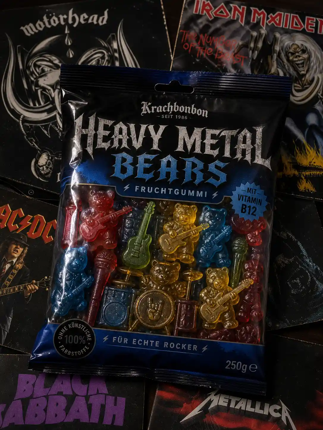 Bolsa de caramelos negra y azul con ositos de goma heavy metal