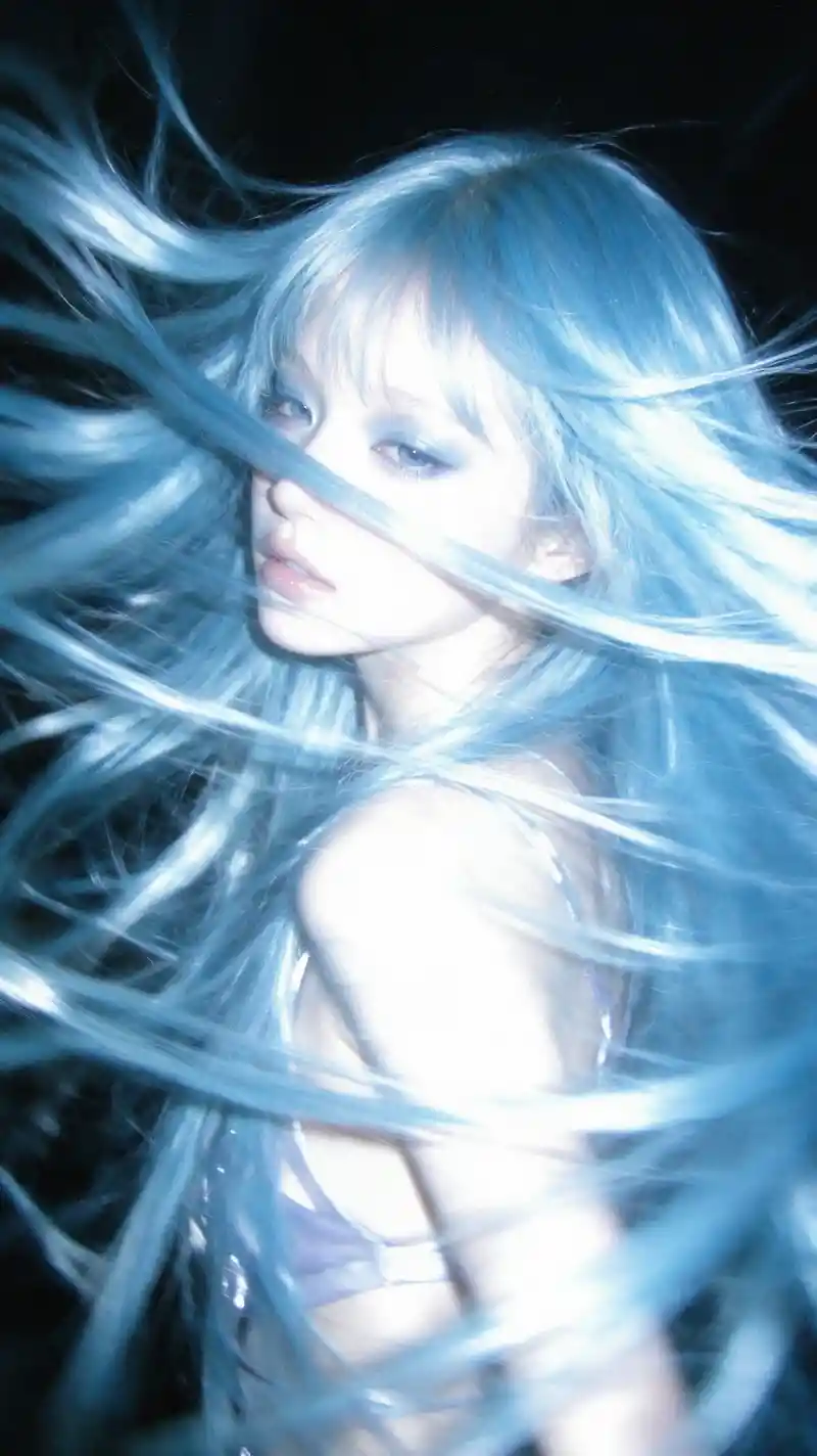 Icy blue haired cyber doll in dynamic flash portrait